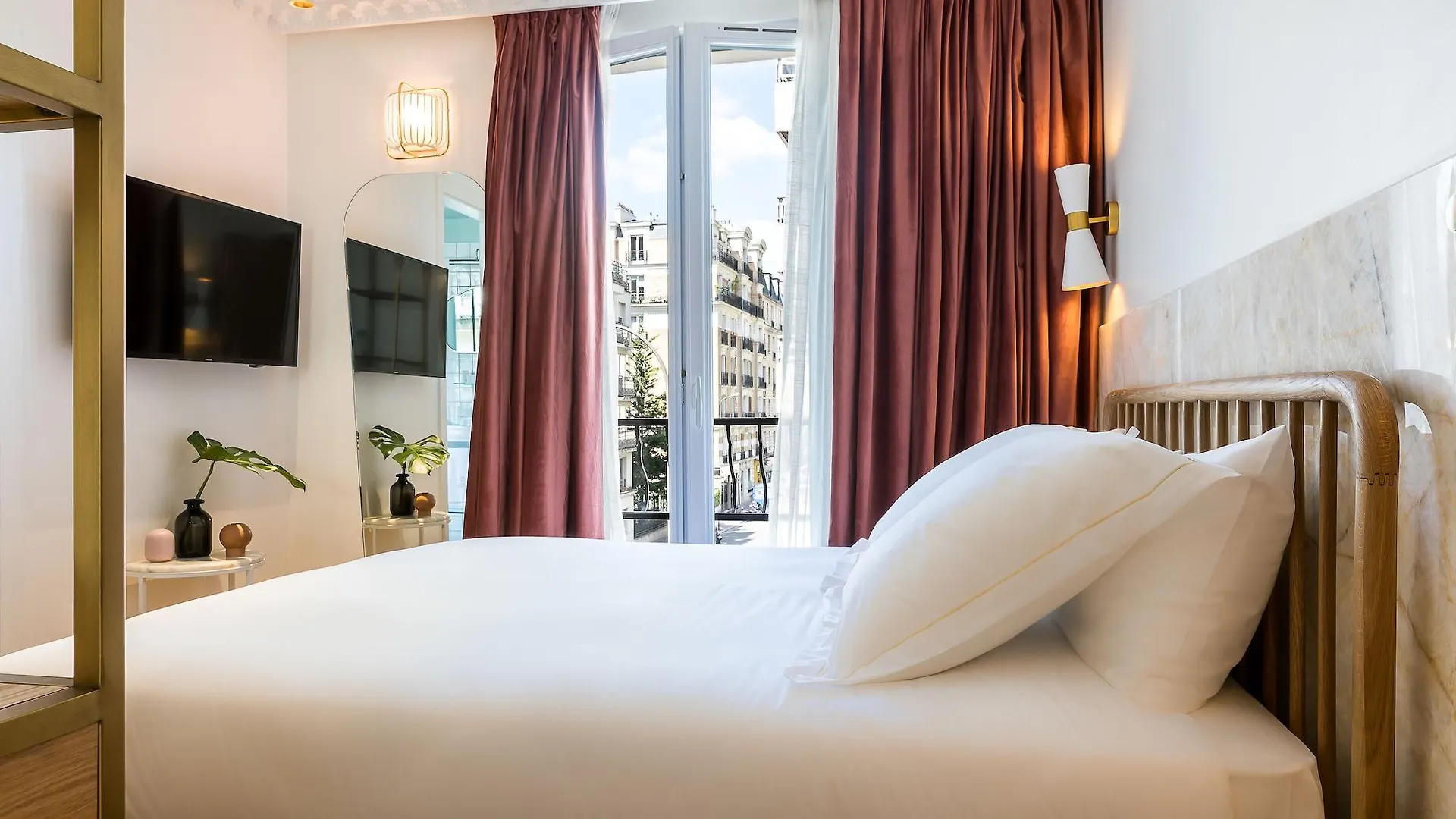 Rose Bourbon Hotel 3*